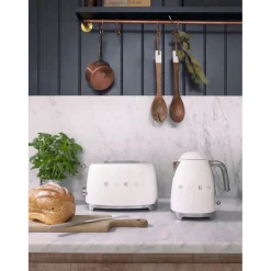 Smeg Electroménager*Grille-pain toaster 2 tranches crème