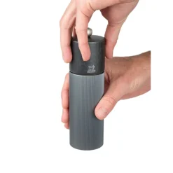 Peugeot Préparation*Moulin à poivre line carbone 18 cm